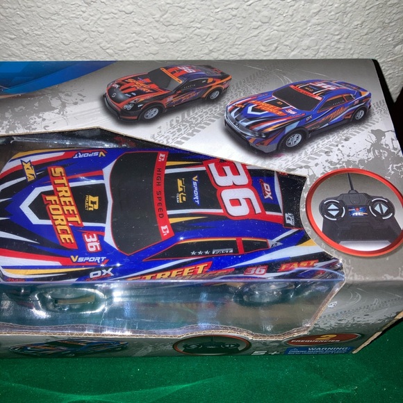 Remote Control Car Set - Picture 9 of 12